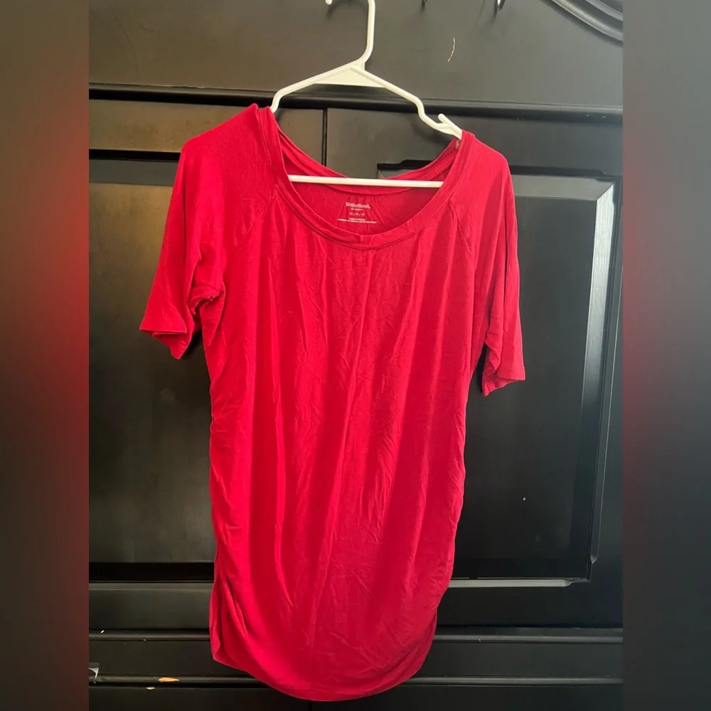 Motherhood Maternity Red top - Medium - Picture 1 of 3